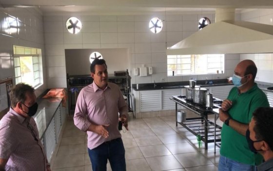 Abrigo São José, em Olímpia, recebe novo veículo, camas e tem cozinha reformada